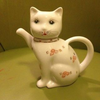 Chinese Good Luck Kitty Cat Teapot is 5 1/2 Tall with Delicate 