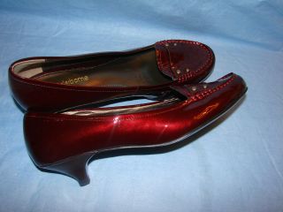 WOMENS SHOES 7 1/2 M LIZ CLAIBORNE RED GLOSSY CAREER PUMPS