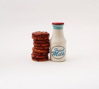   and Milk Bottle Ceramic Salt & Pepper Shaker Set Magnetic Cookie PTC