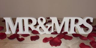   MRS SIGN BRIDE AND GROOM WEDDING GIFT PLAQUE DECORATION WOOD LETTERS