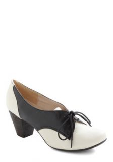 BC Shoes Phenomenal Gal Heel in Seaside  Mod Retro Vintage Heels 