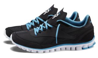 Black/BuzzBlue/White   AZTEC FLEX RACER HM   Reebok 