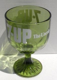 VINTAGE 7 UP THE UNCOLA SOLID GREEN GLASS FOOTED WIDE MOUTH TUMBLER