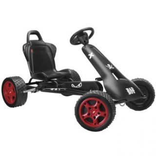 This sturdy extra large go kart features an automatic free wheel 