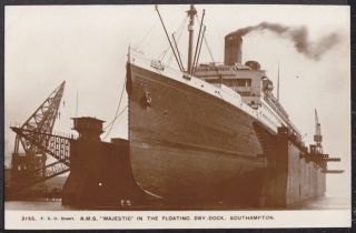 WHITE STAR LINE RMS MAJESTIC IN FLOATING DRY DOCK SOUTHAMPTON FGO 