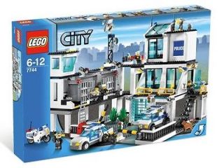 Lego 7744 City Police Headquarters SET BRAND NEW SEALED RETIRED BY 