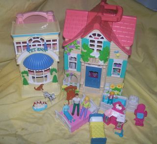 fisher price sweet streets lot in Dollhouses