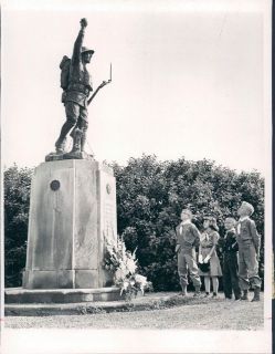 1959 Florida Scouts at Veteran Statue Clearwater Memorial Causeway 