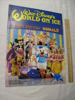 WALT DISNEYS 1984 WORLD ON ICE DONALD USA TOUR PROGRAM 109 PIX Figure 