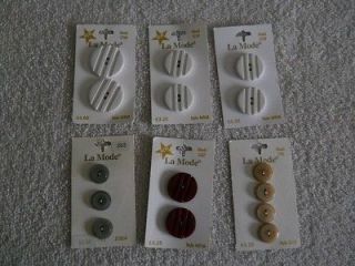 lot 15 la mode buttons on card made in holland