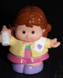   FISHER PRICE LITTLE PEOPLE  Sweet Sounds Doll House Mommy Mother (882
