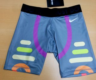 Nike sz L Pro Combat Womens Printed Compression Shorts NEW $65 