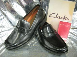 clarks unstructured un penny black leather slip ons