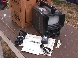 Vintage 1979 Panasonic TR 555A Portable Television TV Works & Box 