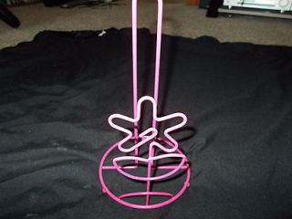 pink coated wire metal paper towel holder 
