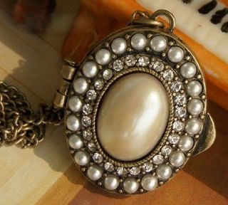 Full Of Glass pearls&Crystal​s Oval Locket Box Pendent Necklace can 