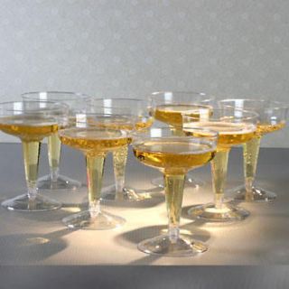 12 4oz plastic champagne glasses party supplies new time left