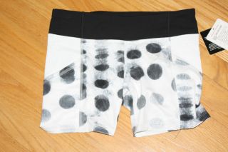 NWT Lululemon Womens RUN Dart & Dash Shorts Black & White w/pockets 4 