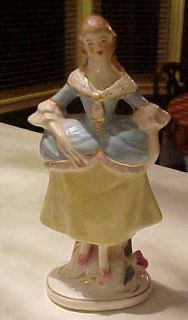 Vintage Coventry Made in USA Colonial Woman Girl Figurine Great 