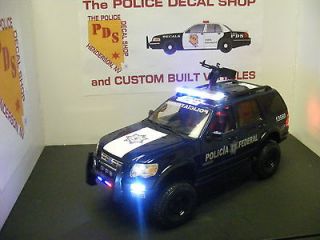 Mexico Federal Police 1/18 Ford Explorer Diecast with Machine Gun LEDs 