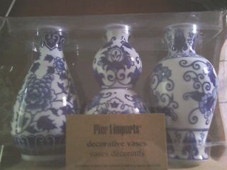 Set of 3 Matching Pier 1 Blue and White Motif Porcelain Vases Boxed 