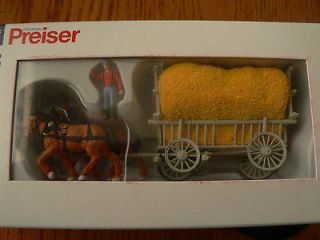 Preiser HO #30477 Horse Drawn Wagon    Hay Wagon w/Driver & Load