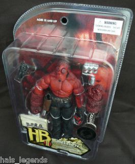 Hellboy 2. HB II. HELLBOY w/Towel, Six Pack, Samaritan & Keychain SDCC 