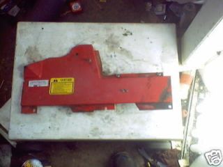 SNAPPER 1650 MASSEY FERGUSO​N RIGHT SIDE SHIELD