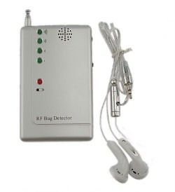 RF Signal CAMERA AUDIO WIFI BUG DETECTOR up to 6 GHz KNOW IF SOMEONE 
