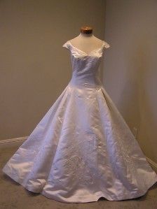davids bridal wedding dress ivory in Wedding Dresses