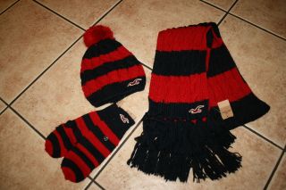 NWT Womens Jrs Bettys HOLLISTER Hat Scarf & Mittens Set Red & Blue 