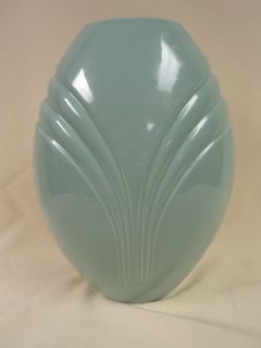 Haeger Green Vase Line Design 1984 #4365 12 tall x 9 wide 