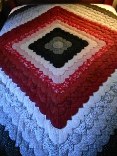   County Amish Handmade Queen Size Ocean Wave Quilt   Blk,Red, White #75