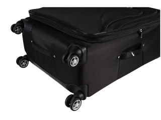 Travelpro Walkabout® Lite 4   29 Expandable Spinner Upright