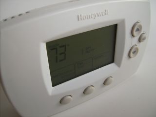 Honeywell Digital Programmable Thermostat Heating AC TH6110D1005 Works 