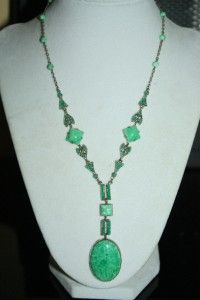   Art Deco Signed Czechoslovakia Open Back Green Glass Sautoir Necklace