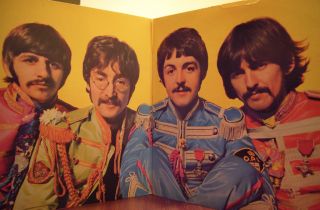 THE BEATLES Sgt Peppers LP w/insert original CAPITOL SMAS 2653 