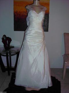 Alfred Angelo Bridal Gown Size 4 Ivory Taffeta Style 2095