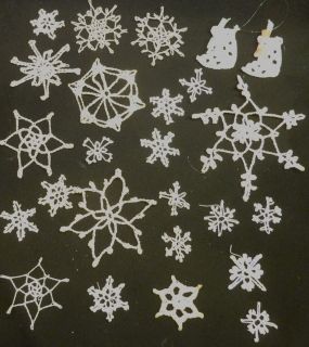 Fine Crochet Christmas Snowflake Ornaments 25 PC Handmade Vintage VGUC 