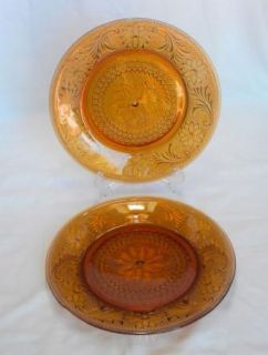 Two Vtg Indiana Amber Sandwich Glass Luncheon Plates