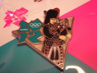    Olympic Scotland Scottish Scotsman Kilt Bagpipe Pin Made by AMINCO