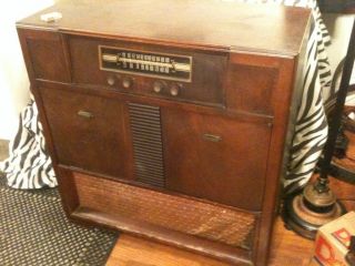 Vintage Philco Tube Radio and Phonograph Model 49 1611 Antique