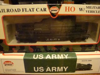 HO Model Power US ARMY 40 FLAT w/ TROOP CARRIER# 8651