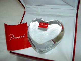 Authentic $170 Baccarat Clear Crystal Amor Puff Heart Paperweight New 