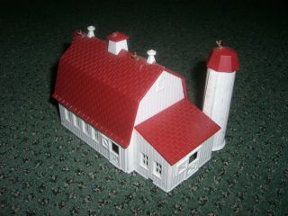 Bachmann Plasticville White Barn Vintage HO Scale Building Assembled 
