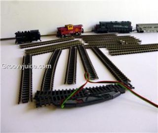 HO Scale Toy Train Lot Bachmann Trains Amtrak Wyandote and Engine Cars 