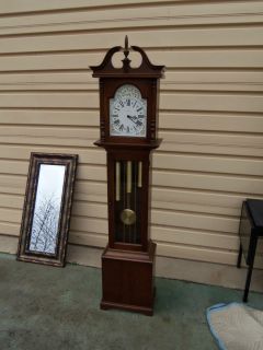 49172 Barwick Howard Miller Cherry Grandmother Clock