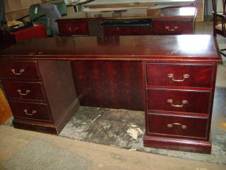 PAOLI Wood TRADITIONAL Knee Hole CREDENZA 20 X 72 Nice if your area is 