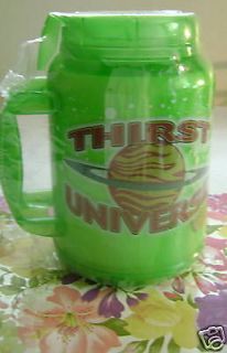 NEW Made In USA Insulated 64 Oz Drinking Mug Cup Green Long Straw 