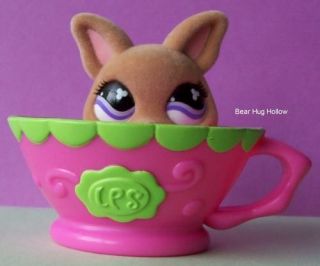 littlest pet shop fuzzy chihuahua dog teacup 461 new time